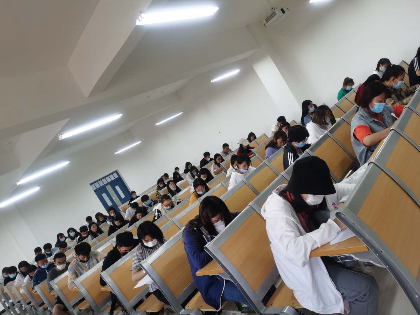 5.jpg 5.jpg