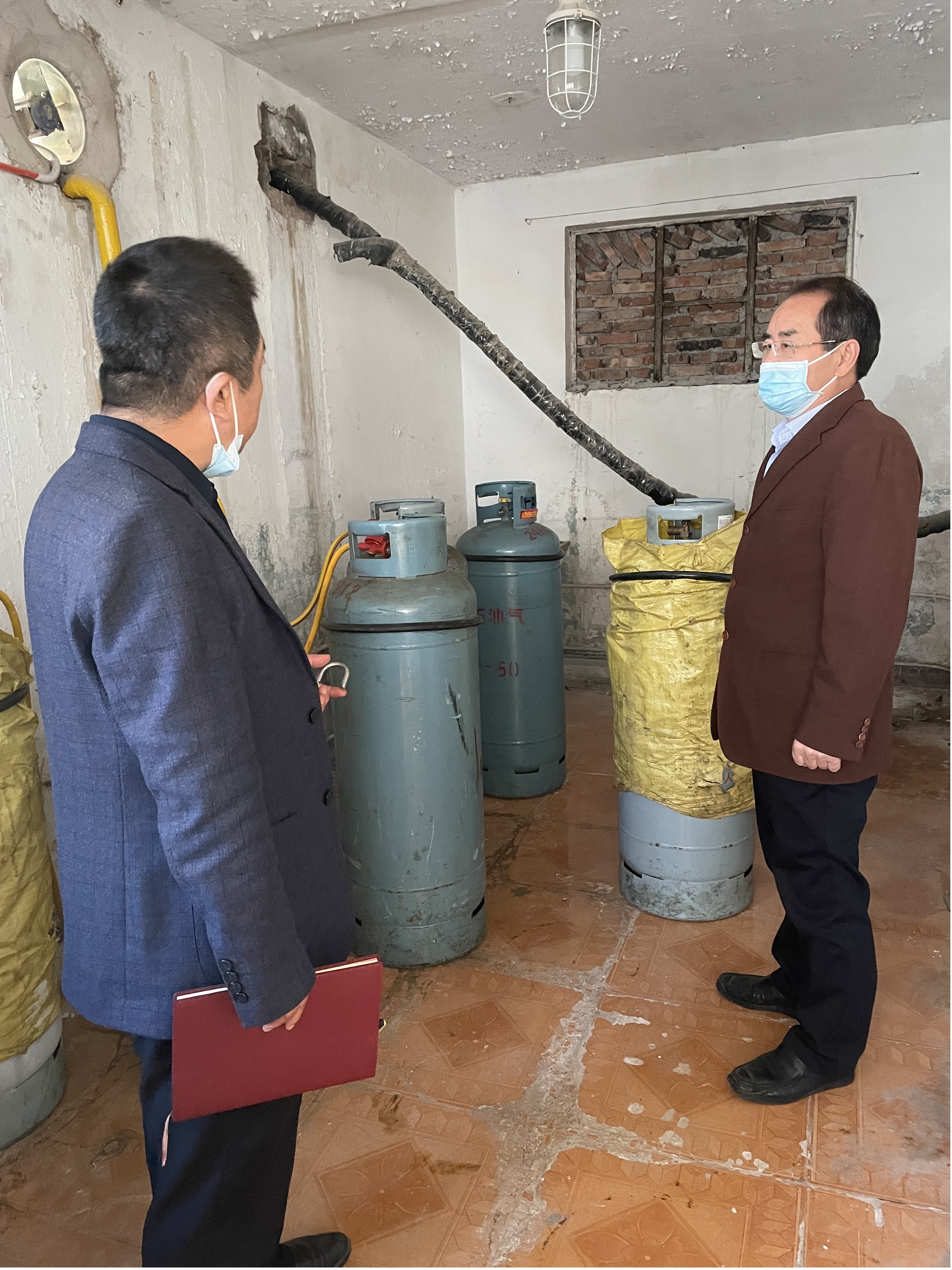 图片2.jpg 图片2.jpg